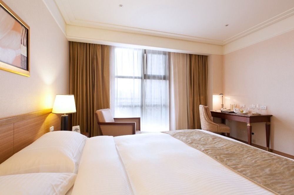 Fullon Hotel Taoyuan Eksteriør bilde