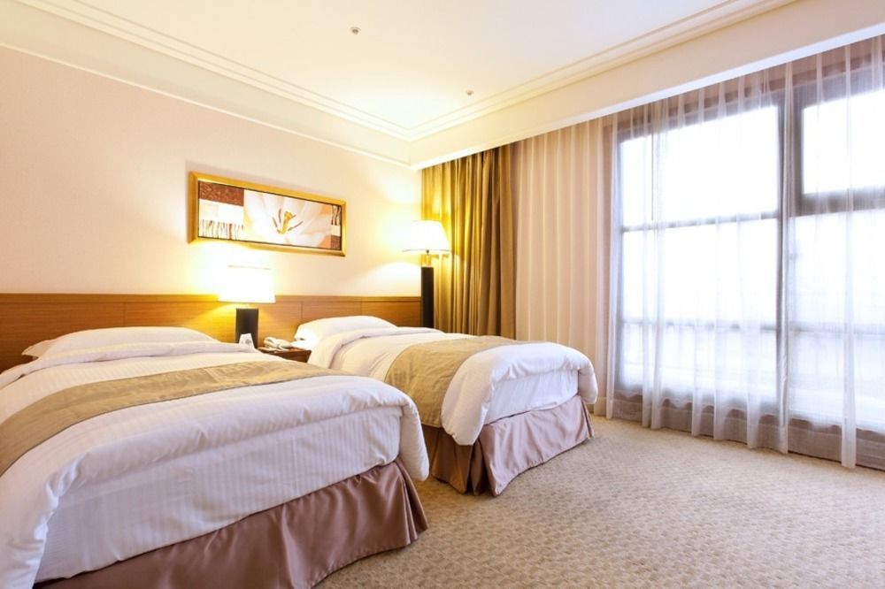 Fullon Hotel Taoyuan Eksteriør bilde